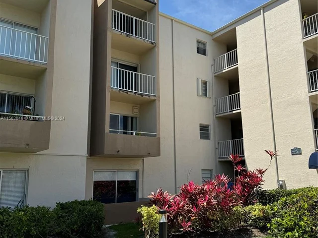 7787 SW 86th St # 212, Miami FL 33143