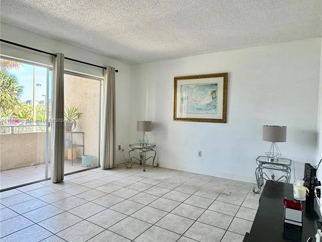 7787 SW 86th St # 212, Miami FL 33143