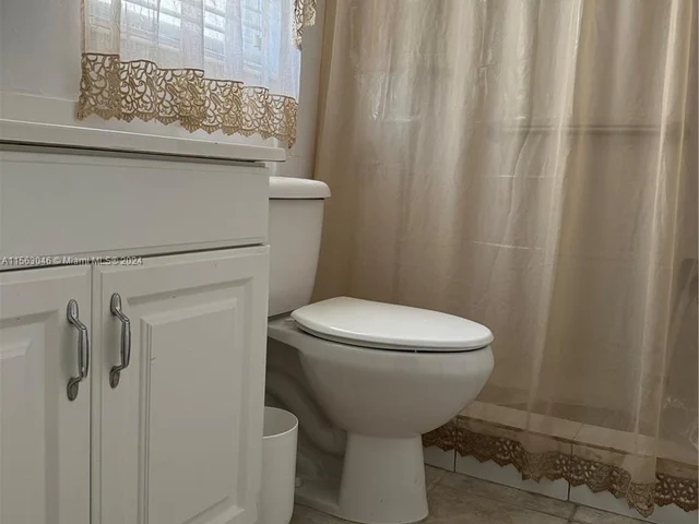 7787 SW 86th St # 212, Miami FL 33143