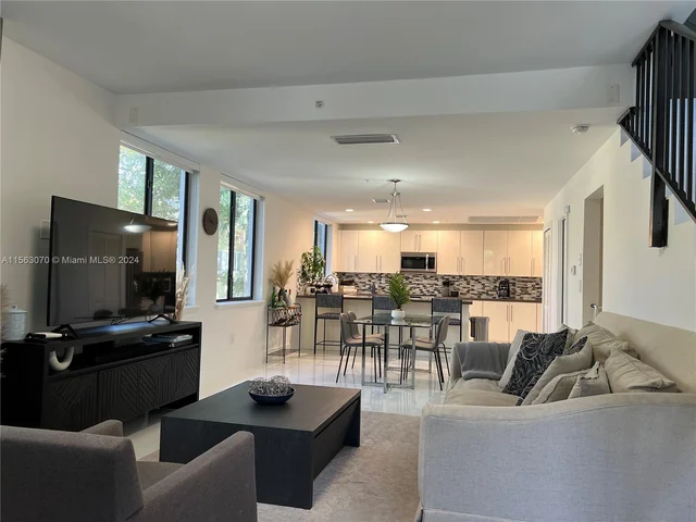 1405 Galiano St # 4, Coral Gables FL 33134