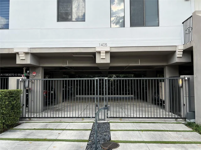 1405 Galiano St # 4, Coral Gables FL 33134