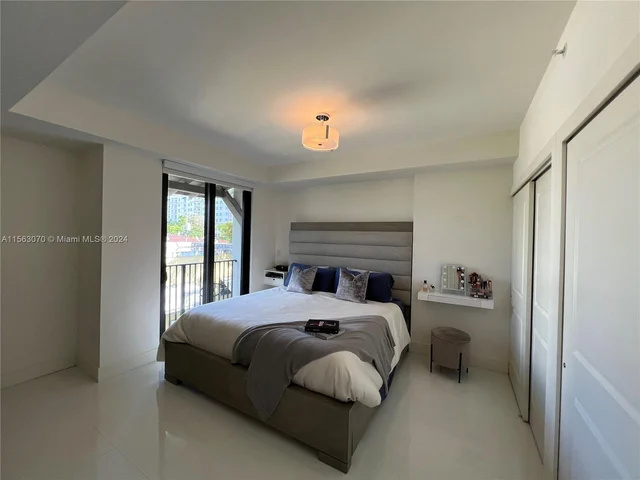 1405 Galiano St # 4, Coral Gables FL 33134