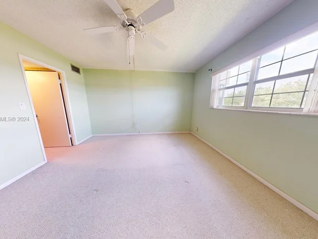 3535 Broken Woods Dr # 303, Coral Springs FL 33065