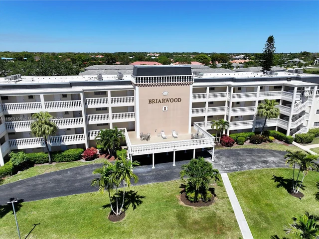 3535 Broken Woods Dr # 303, Coral Springs FL 33065