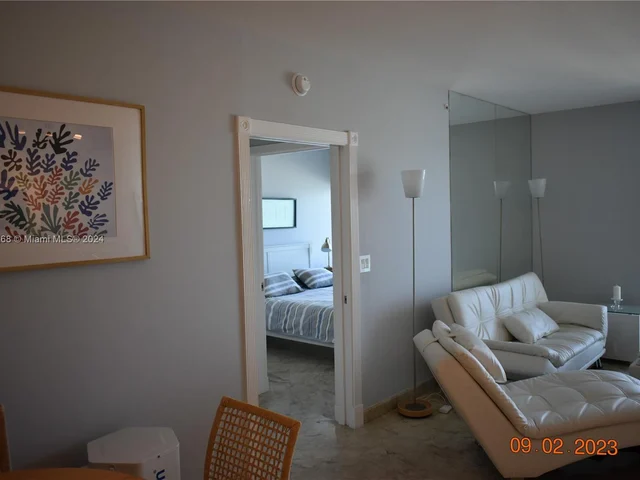 6365 Collins Ave # 1710, Miami Beach FL 33141