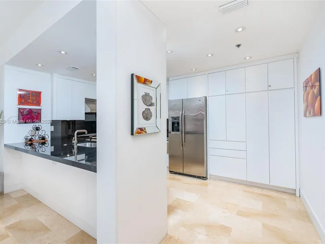 201 Crandon Blvd # 724, Key Biscayne FL 33149