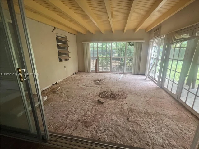 531 NE 55th Ter, Miami FL 33137