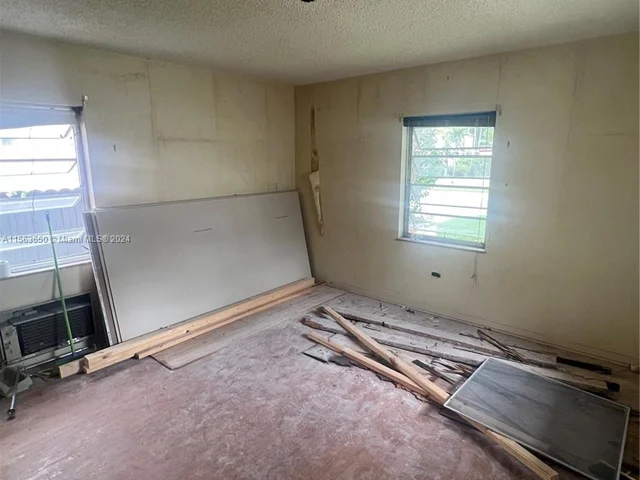 531 NE 55th Ter, Miami FL 33137