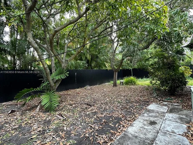 531 NE 55th Ter, Miami FL 33137