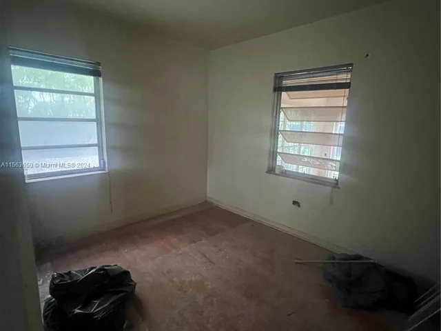 531 NE 55th Ter, Miami FL 33137