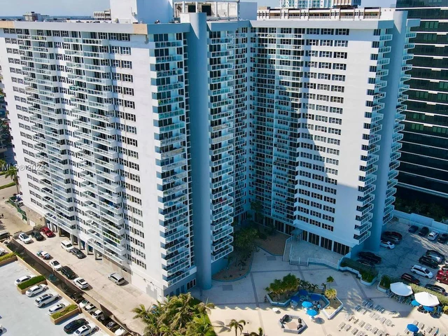 2030 S Ocean Dr # 2008, Hallandale Beach FL 33009