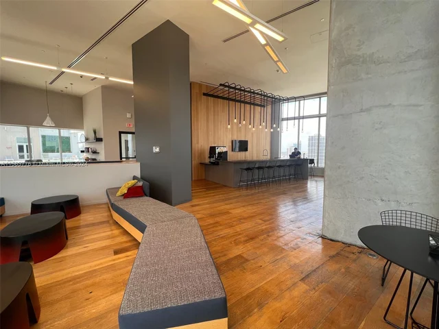 151 SE 1st St # 810, Miami FL 33131