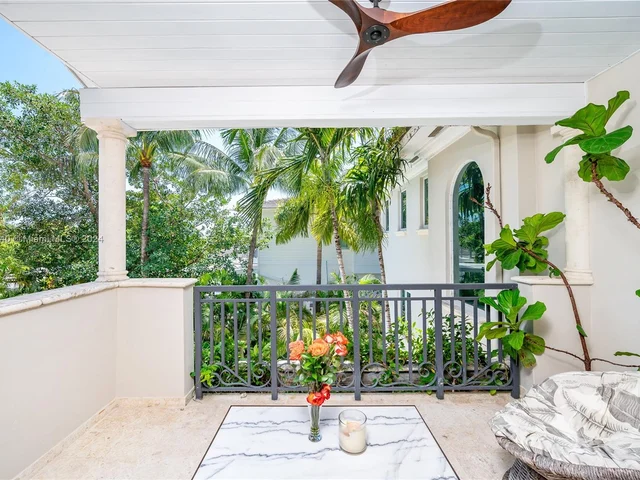 605 Hampton Ln # 0, Key Biscayne FL 33149