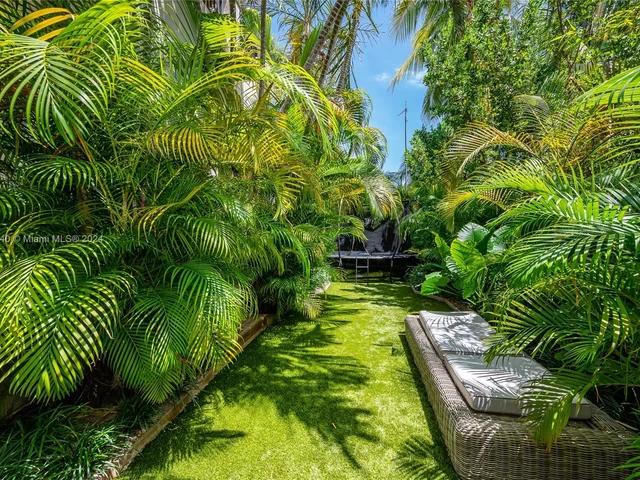 605 Hampton Ln # 0, Key Biscayne FL 33149