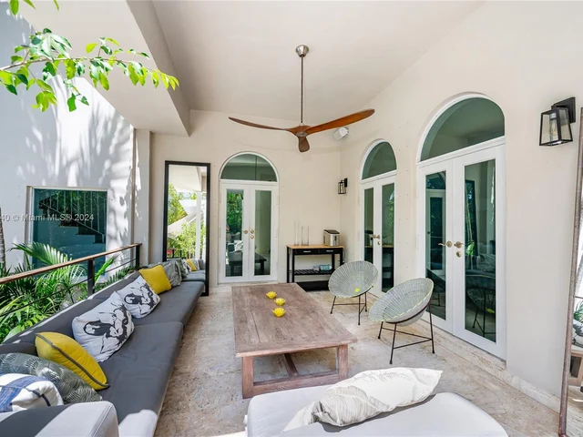 605 Hampton Ln # 0, Key Biscayne FL 33149