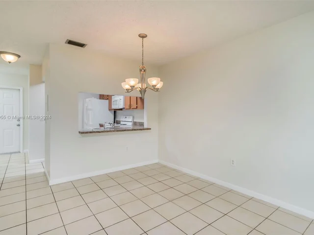 10935 NW 29th Ct, Sunrise FL 33322