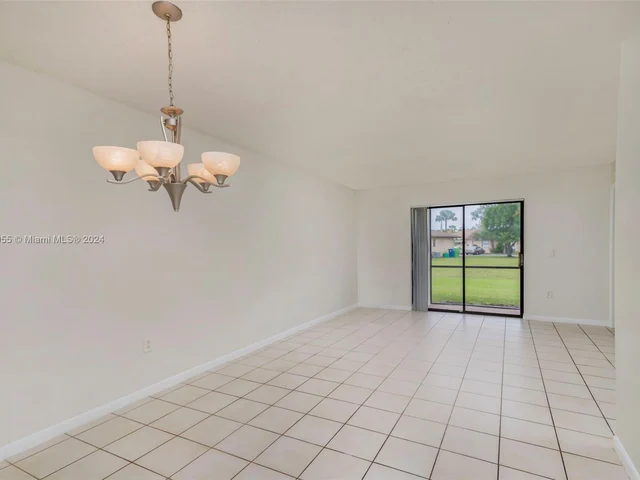 10935 NW 29th Ct, Sunrise FL 33322