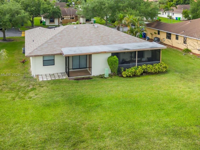 10935 NW 29th Ct, Sunrise FL 33322