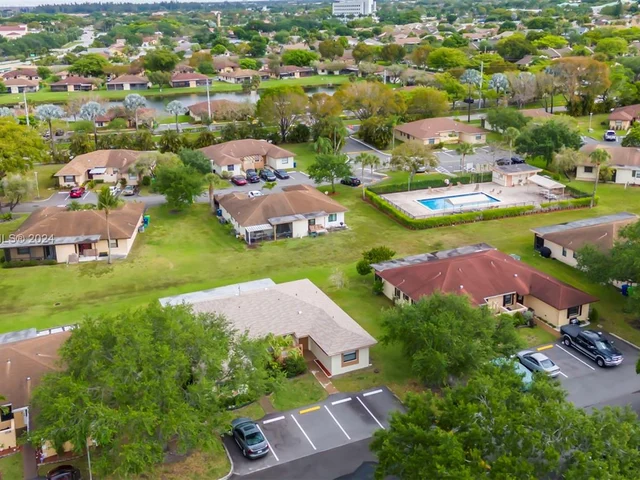 10935 NW 29th Ct, Sunrise FL 33322