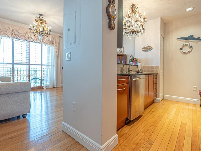 511 Lucerne Ave # 518, Lake Worth FL 33460