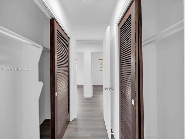 721 SW 64th Ter, Pembroke Pines FL 33023