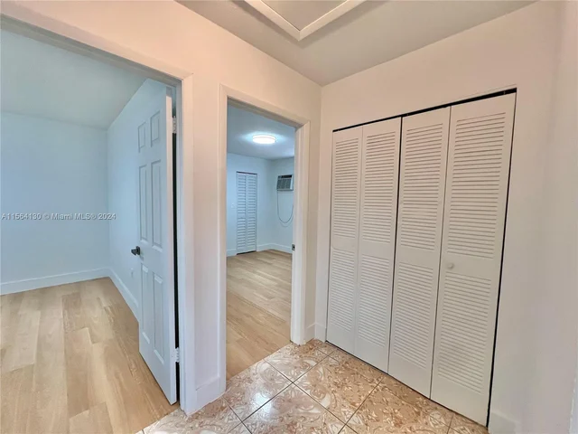 3081 NW 94th St # 3081, Miami FL 33147