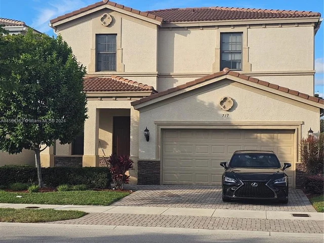717 NE 193rd Ter, Miami FL 33179