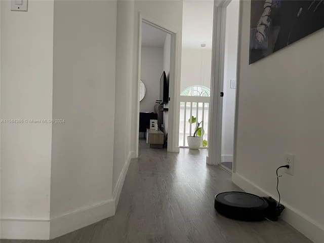 16329 Emerald Cove Rd, Weston FL 33331