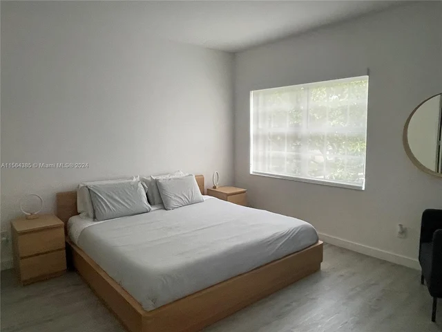 16329 Emerald Cove Rd, Weston FL 33331