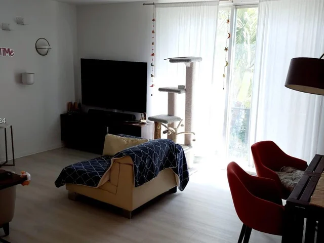 1651 NE 115th St # 39C, Miami FL 33181