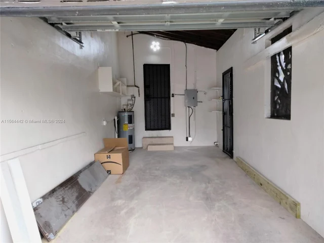 940 NW 47 Street, Miami FL 33127