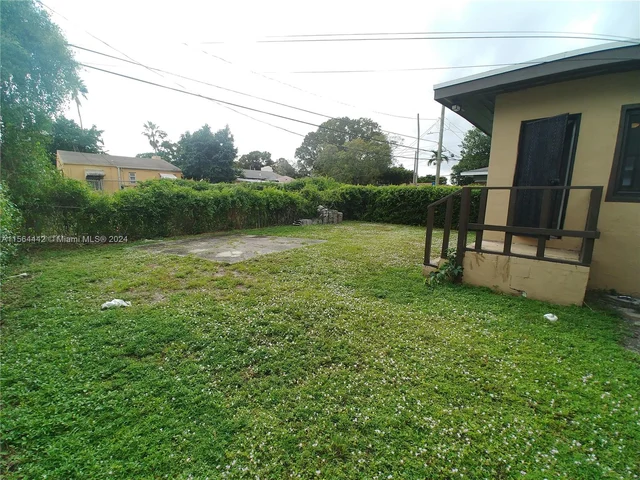 940 NW 47 Street, Miami FL 33127