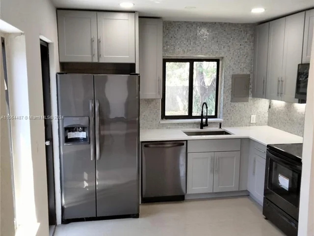 251 NW 45 ST, Miami FL 33127