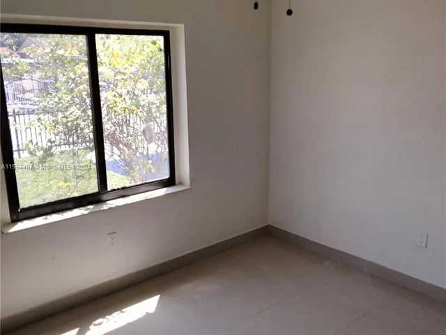 251 NW 45 ST, Miami FL 33127