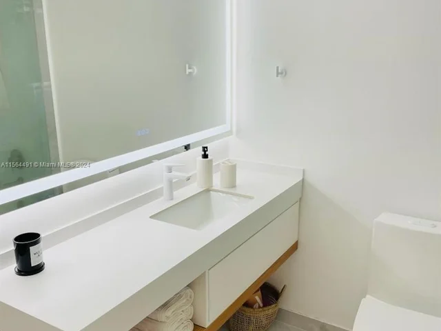 1000 West Ave # 324, Miami Beach FL 33139