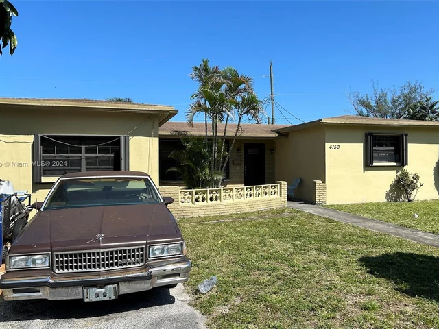 4150 NW 32nd Ter, Lauderdale Lakes FL 33309