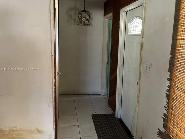 4150 NW 32nd Ter, Lauderdale Lakes FL 33309