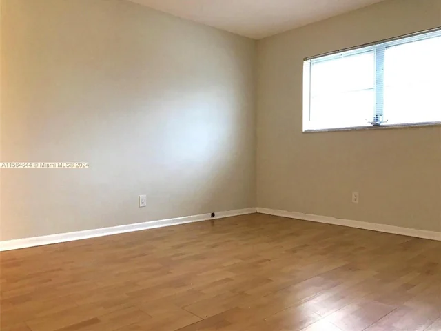 2050 NE 39th St # S101, Lighthouse Point FL 33064