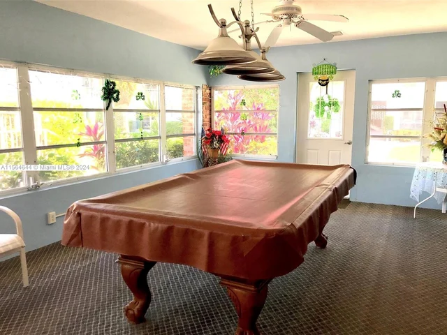 2050 NE 39th St # S101, Lighthouse Point FL 33064