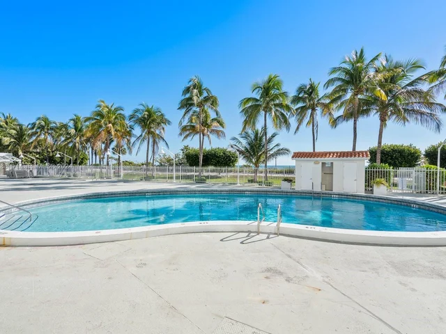 2899 Collins Ave # 1638, Miami Beach FL 33140