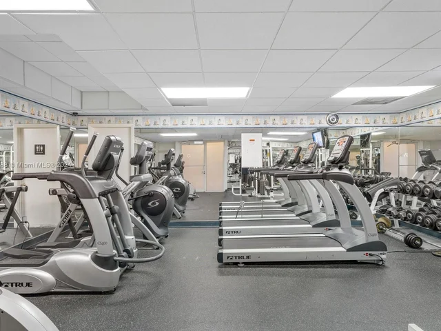 2899 Collins Ave # 1638, Miami Beach FL 33140