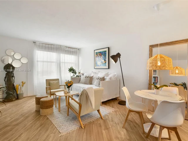 2899 Collins Ave # 1638, Miami Beach FL 33140