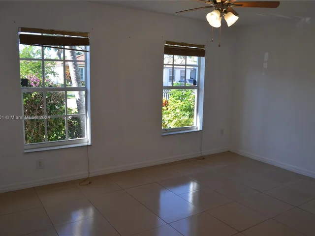 13867 SW 258th Ln, Homestead FL 33032