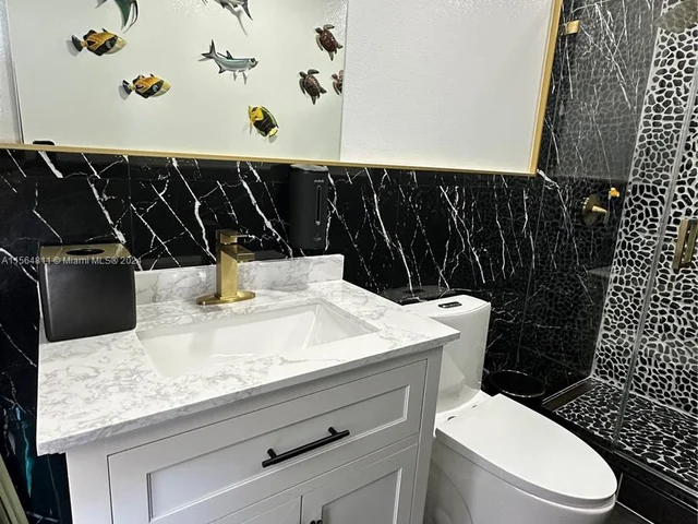 17324 NW 63rd Ave, Hialeah FL 33015