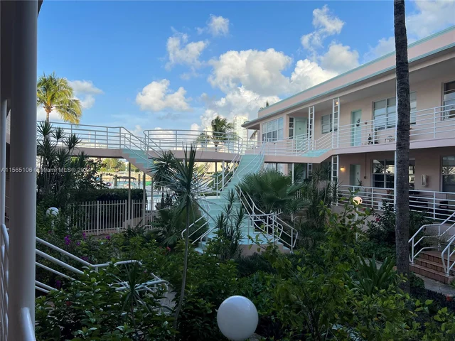 6881 Bay Dr # 9, Miami Beach FL 33141