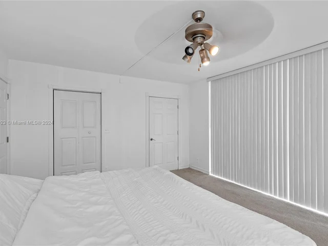 2715 N Ocean Blvd # 2E, Fort Lauderdale FL 33308