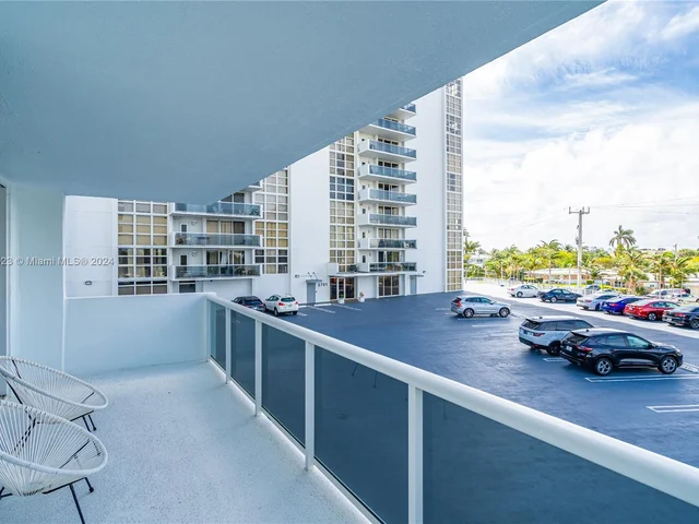 2715 N Ocean Blvd # 2E, Fort Lauderdale FL 33308