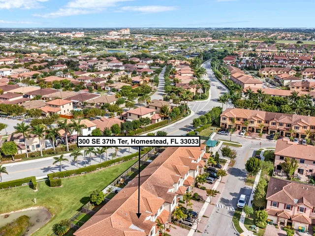 300 SE 37th Ter, Homestead FL 33033