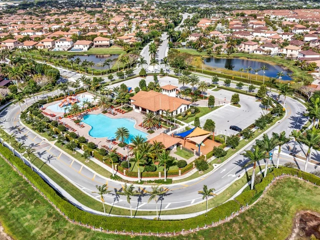 300 SE 37th Ter, Homestead FL 33033