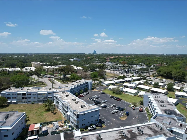 2300 Park Ln # 306, Hollywood FL 33021